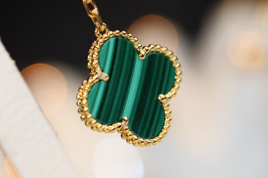 [Imperial] CLOVER EARRINGS GOLD MALACHITE DIAMOND 3 MOTIF