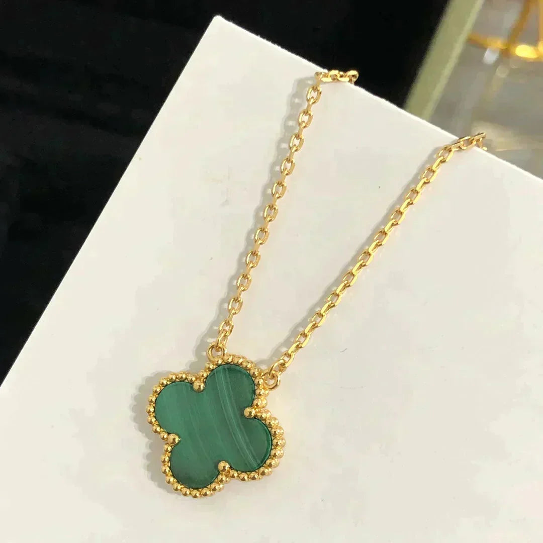 [Imperial] CLOVER 15MM MALACHITE SINGLE FLOWER  NECKLACE