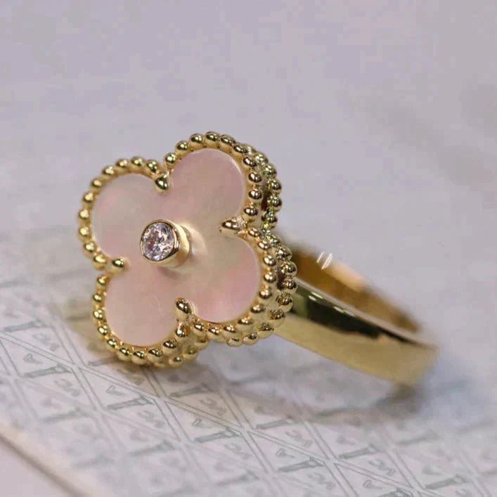 [Imperial] CLOVER PINK MOP RING GOLD DIAMOND