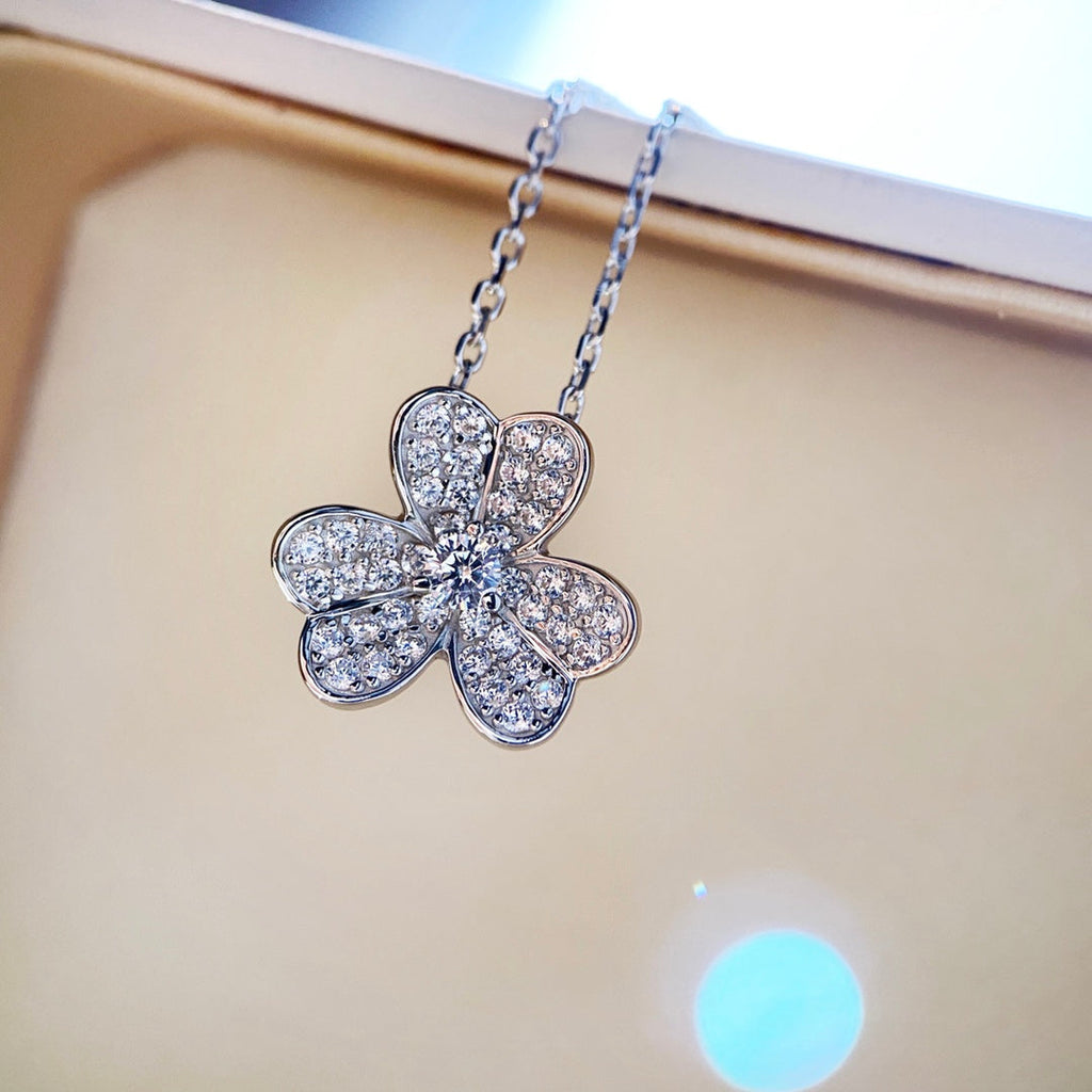 [Imperial] CLOVER DIAMOND NECKLACE SILVER