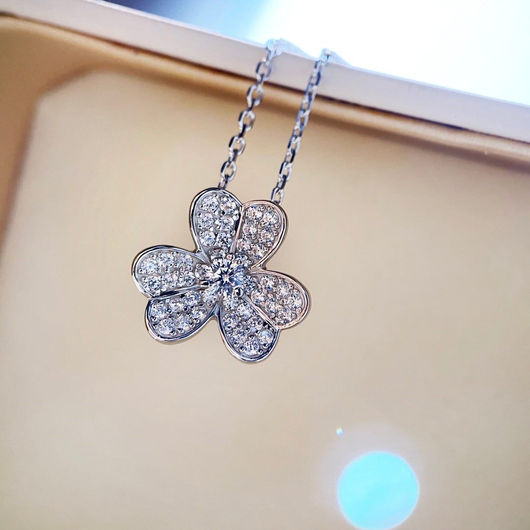 [Imperial] CLOVER DIAMOND NECKLACE SILVER