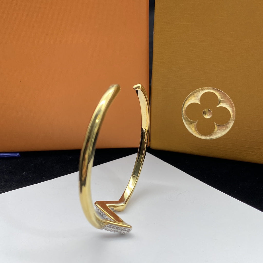 [Imperial] VOLTE UPSITE DOWN DIAMOND GOLD OPEN BRACELET