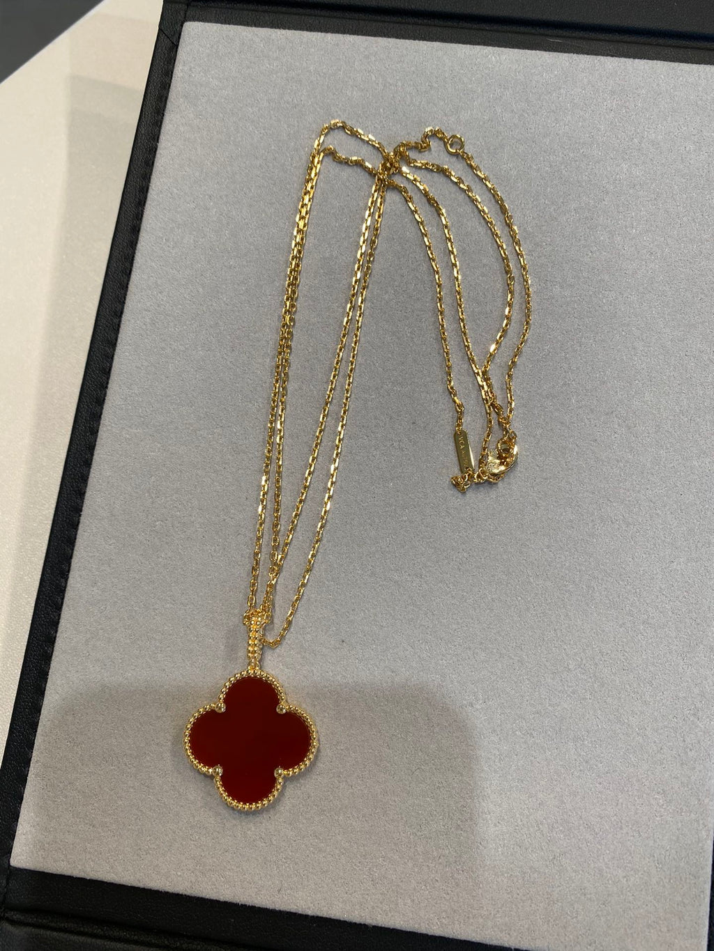 [Imperial] CLOVER 25MM NECKLACE GOLD CARNELIAN