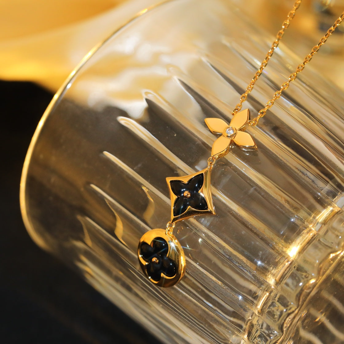 [Imperial] STAR AND SUN ONYX PINK GOLD NECKLACE