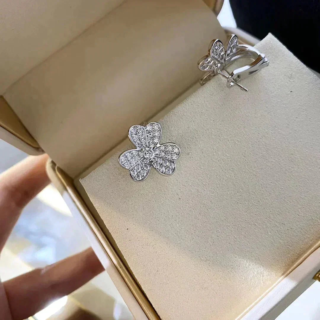 [Imperial] CLOVER COMOS DIAMOND EARRINGS SILVER