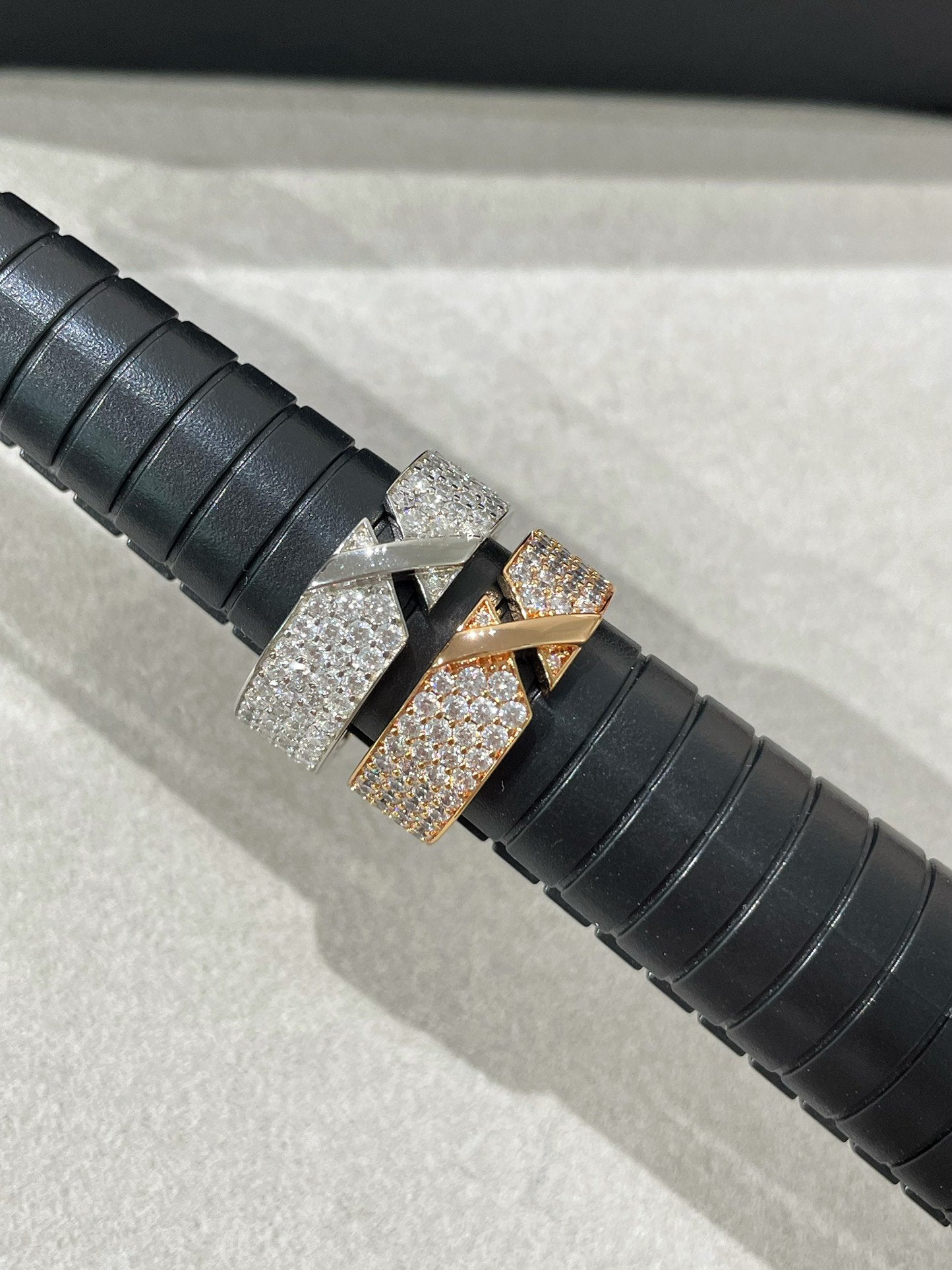 [Imperial] LIENS EVIDENCE  DIAMOND PAVED RING
