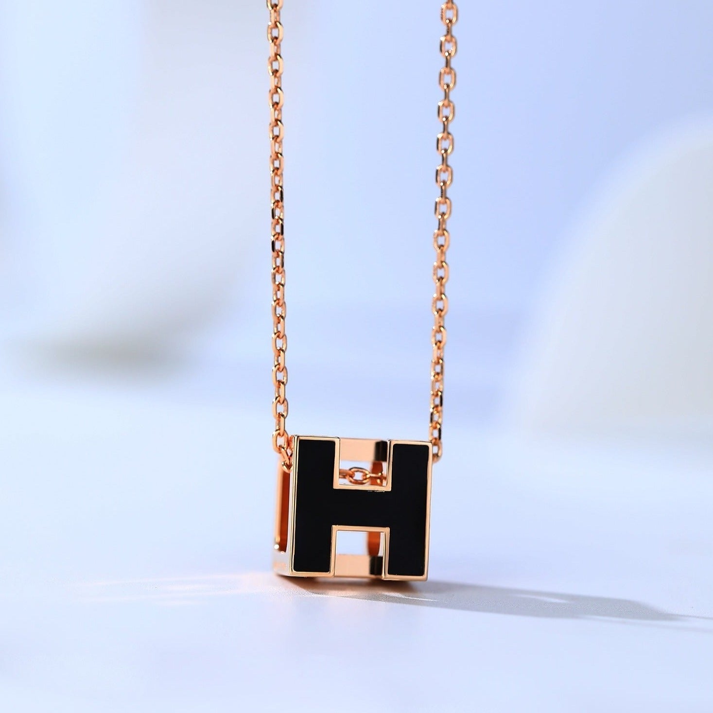 [Imperial] H CAGE PINK GOLD NECKLACE