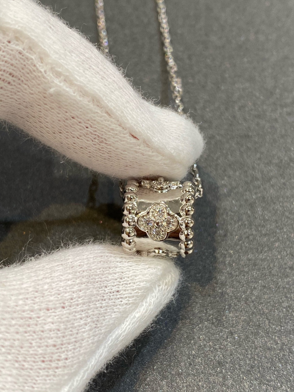 [Imperial] PERLEE PEDANT SIVLER DIAMOND NECKLACE