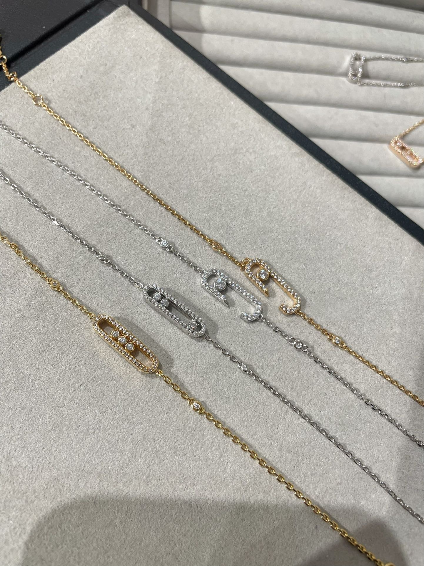 [Imperial] BABY MOVE DIAMOND BRACELET