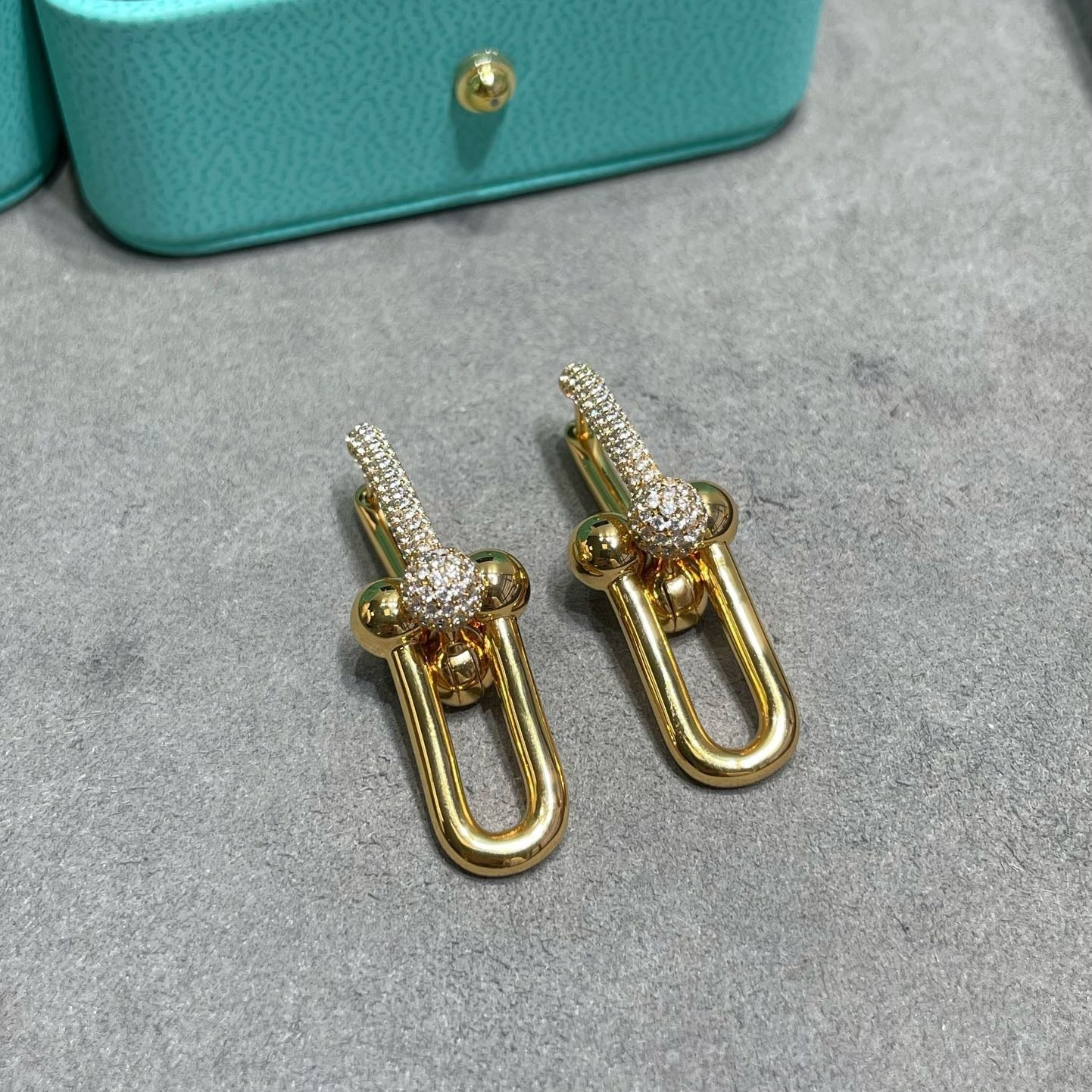 [Imperial] TF U-shaped diamond earrings