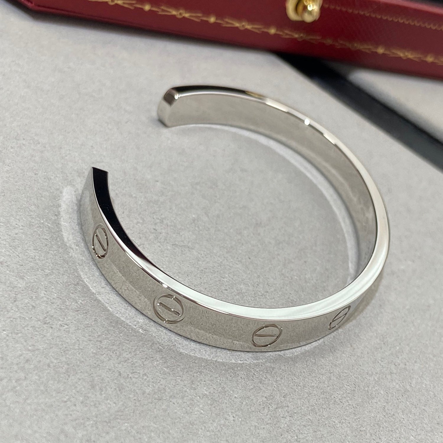 [Imperial] LOVE BRACELET 6.1MM 1 DIAMOND OPEN CUFF