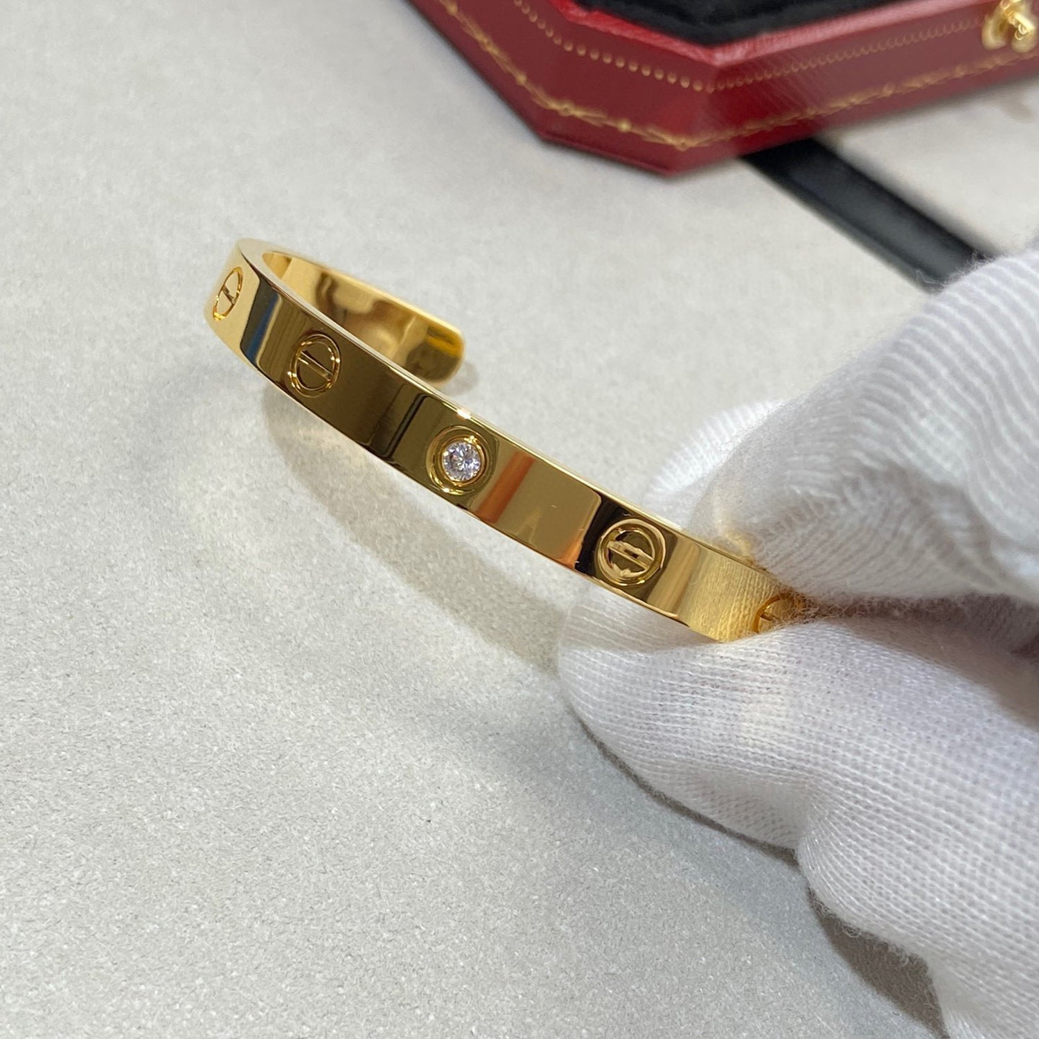 [Imperial] LOVE BRACELET 6.1MM 1 DIAMOND OPEN CUFF