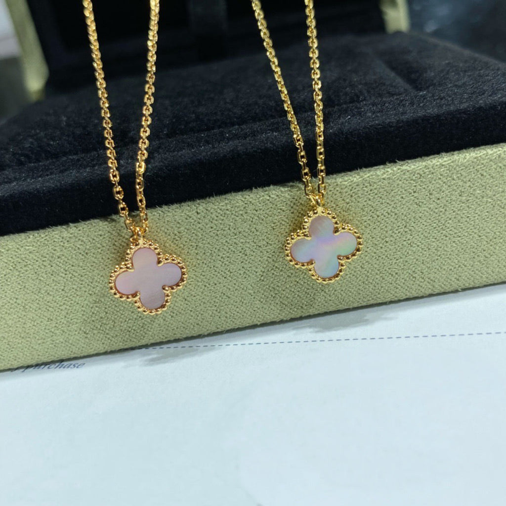 [Imperial] CLOVER 15MM PINK MOTHER-OF-PEARL SINGLE FLOWER NECKLACE