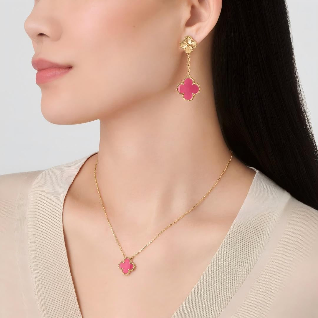 [Imperial]  NEW CLOVER 15MM PINK ENAMEL NECKLACE