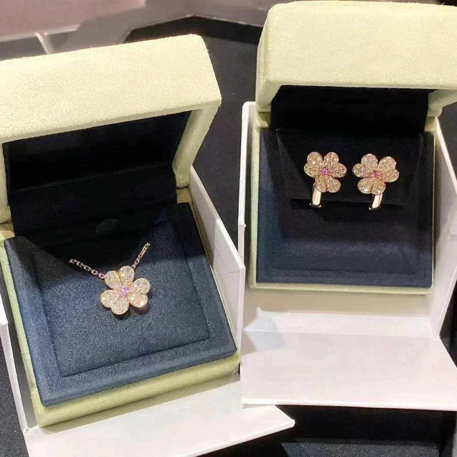 [Imperial] FRIVOLE ROSE GOLD FLOWER DIAMOND NECKLACE