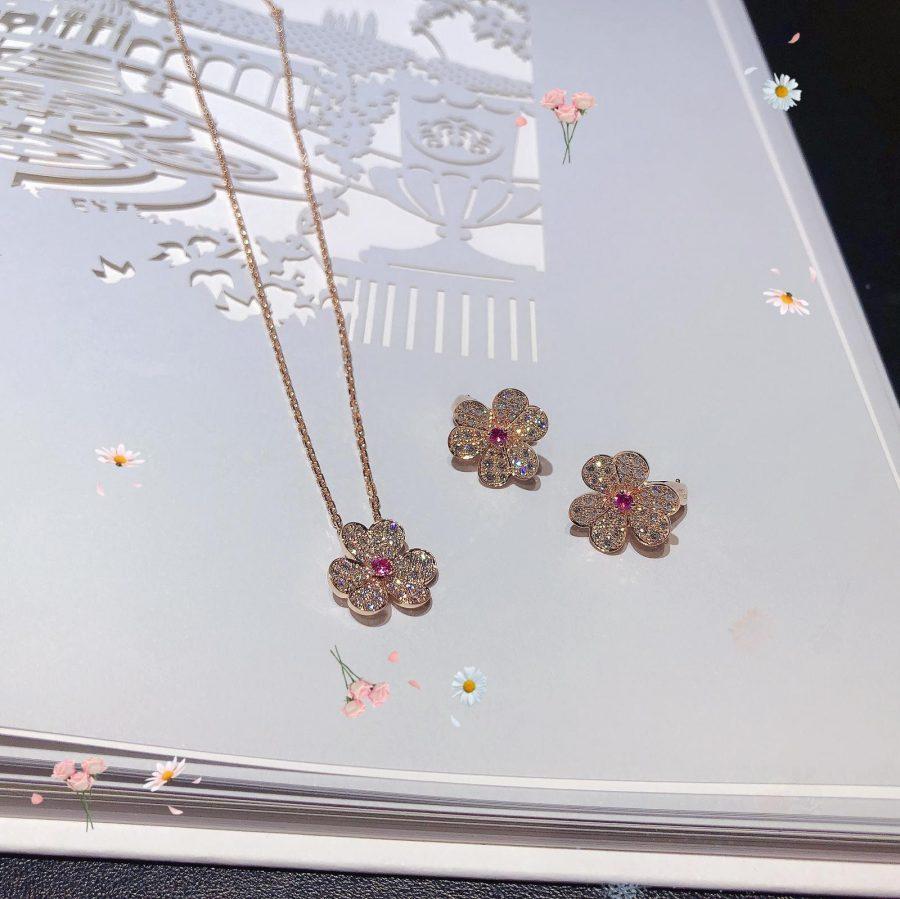 [Imperial] FRIVOLE PINK GOLD FLOWER DIAMOND EARRINGS