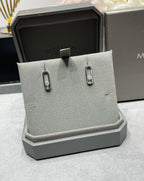 [Imperial] MOVE UNO SMALL 1 DIAMOND EARRINGS